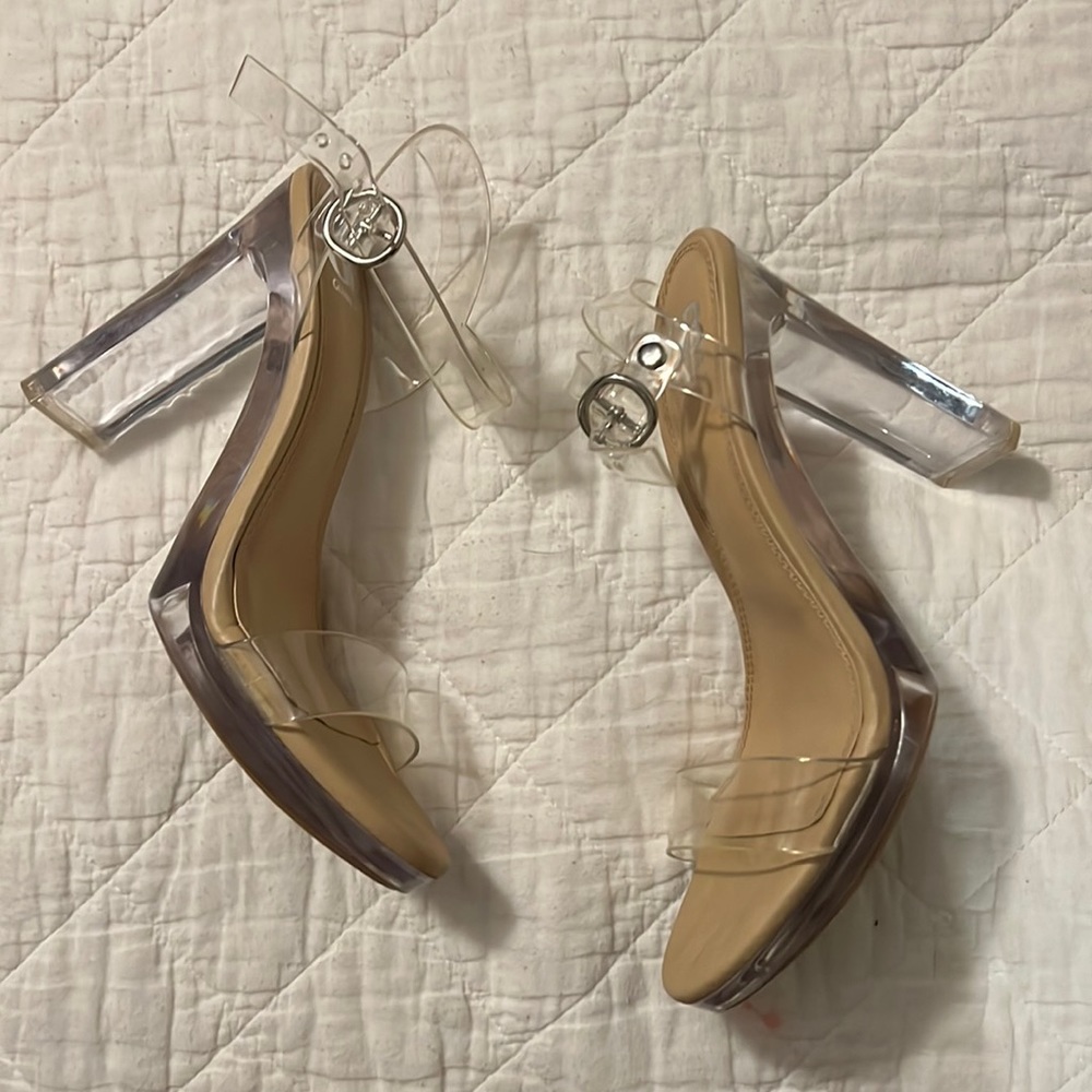 Gianni Bini heels size 7.5 only worn once
